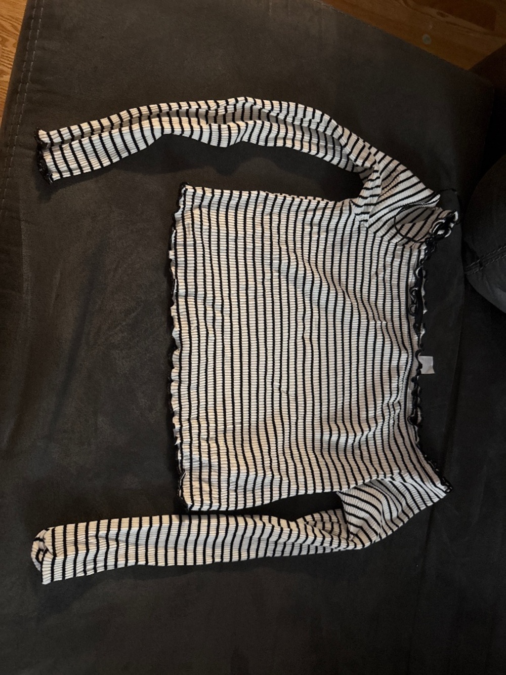 H&M long sleeve striped crop top